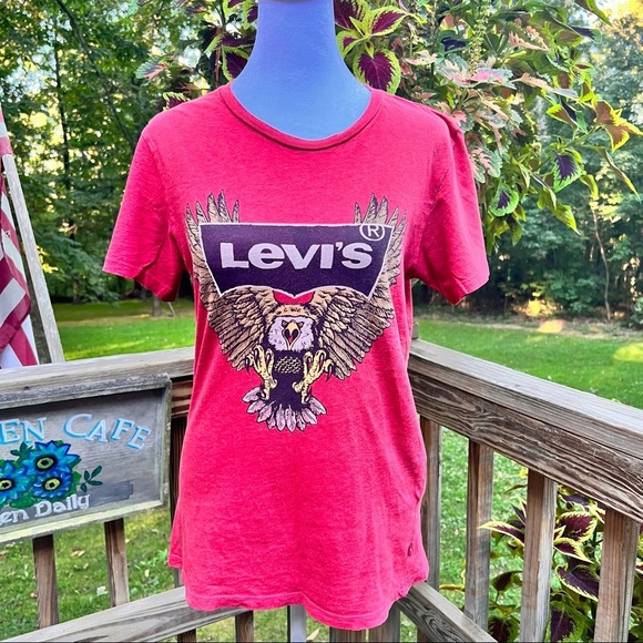 Vintage Levi’s Ladies Eagle Tee, XS, excellent condition, soft and comfy, cotton - Picture 1 of 6